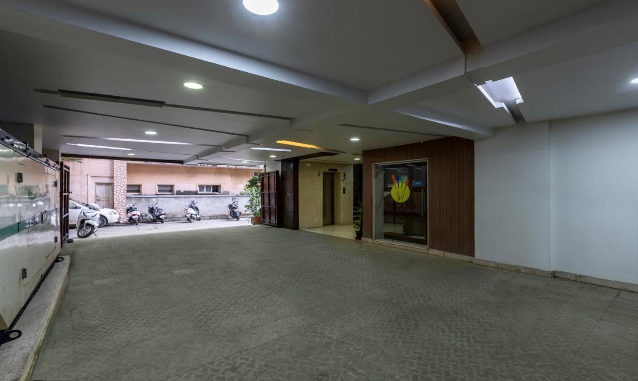 Itsy Hotels Hiland Suites Bangalore Bagian luar foto